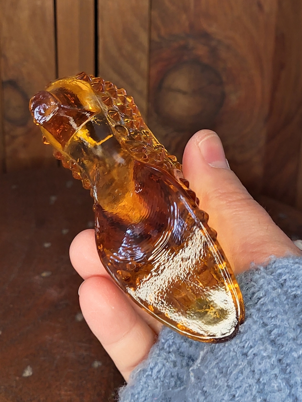 Amber Glass Hobnail Shoe Figurine - Picture 11 of 14